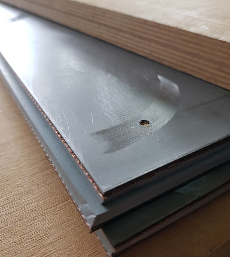 Para-Gummi auf 2mm Metallplatte zur einfachen Montage 50x135cm